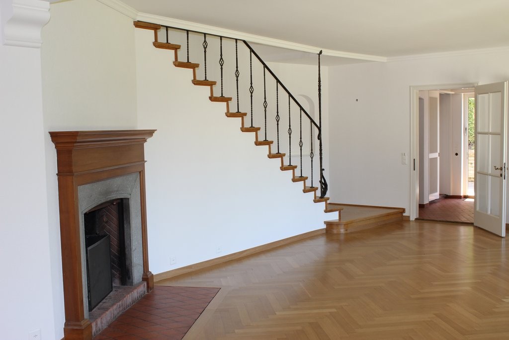 8 rooms single house
