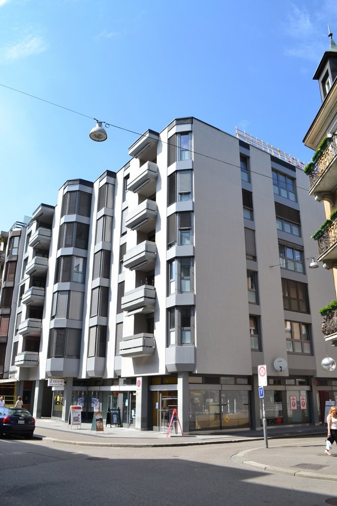 21m² shop