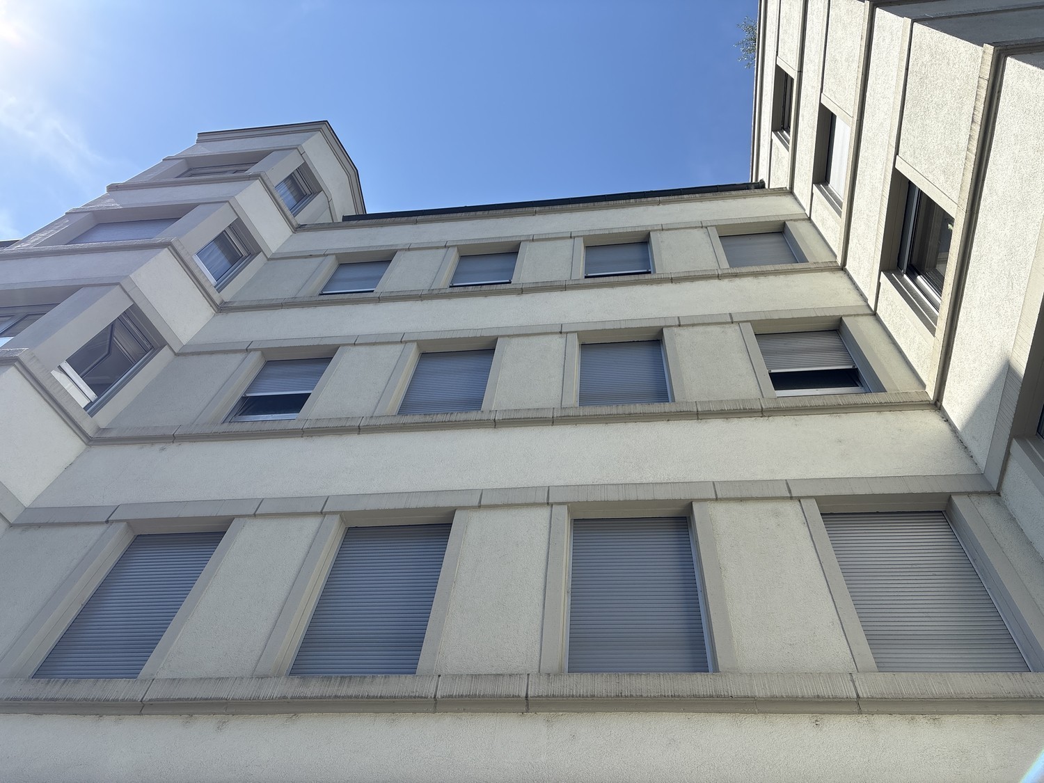 75m² commercial