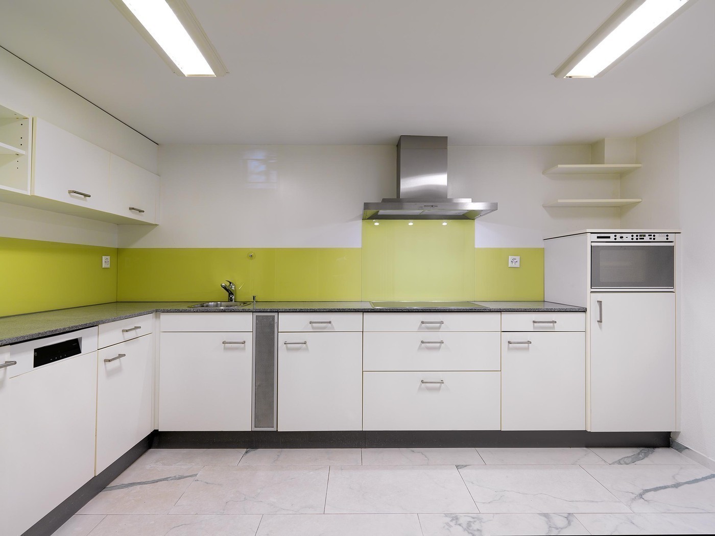 23m² office