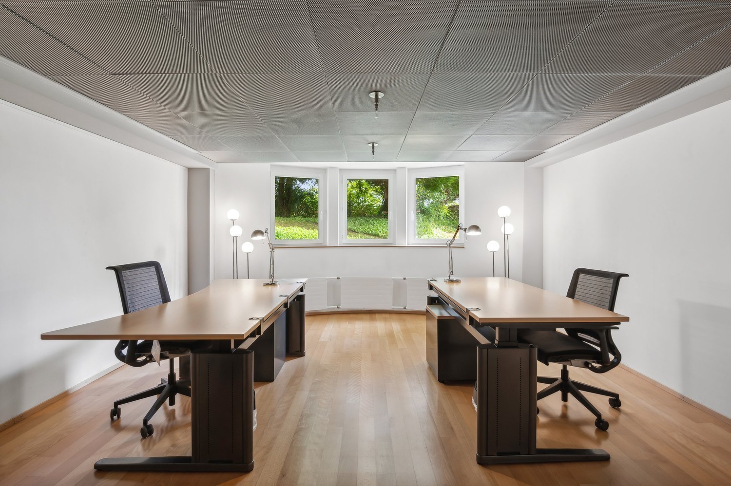 23m² office