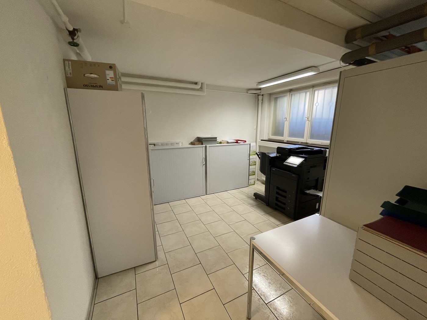 112m² office