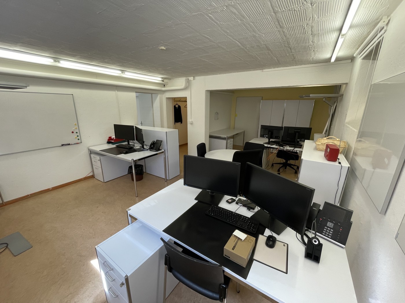 112m² office