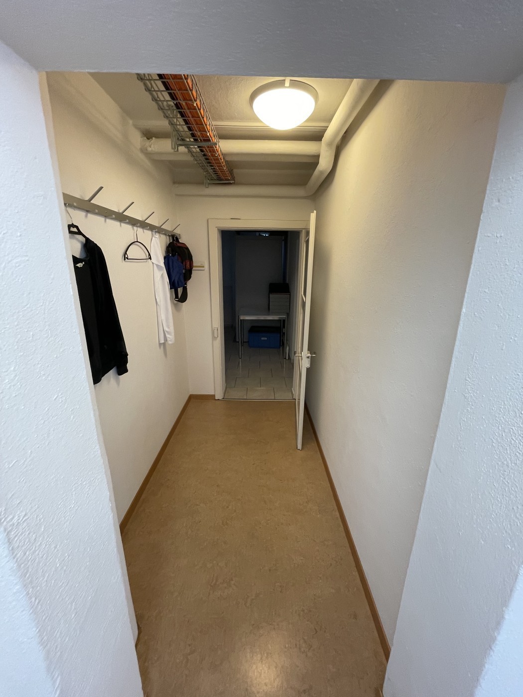 112m² office