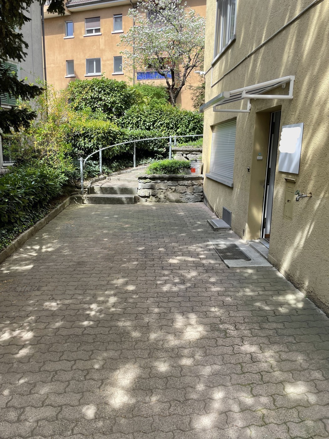 112m² office