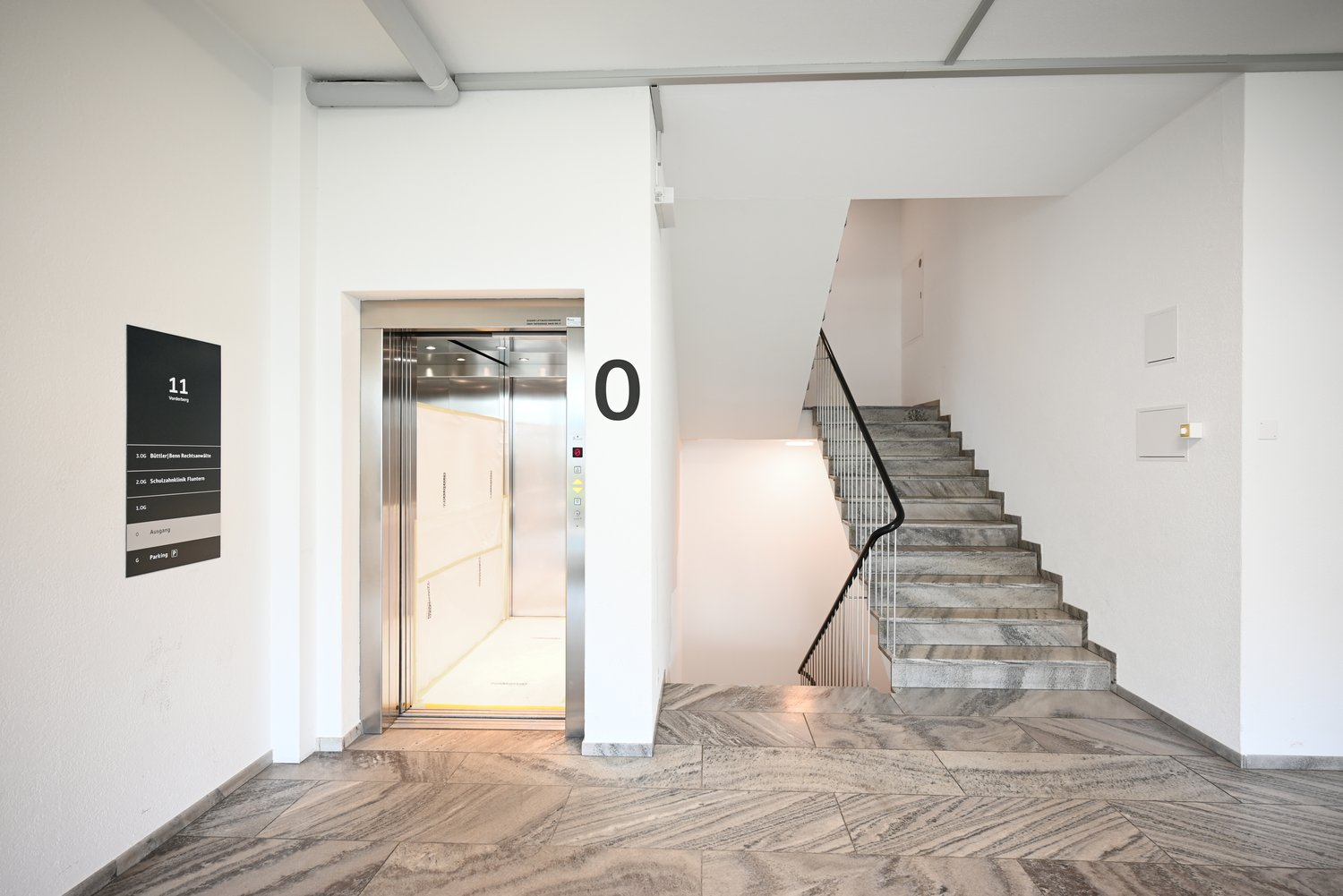 516m² commercial
