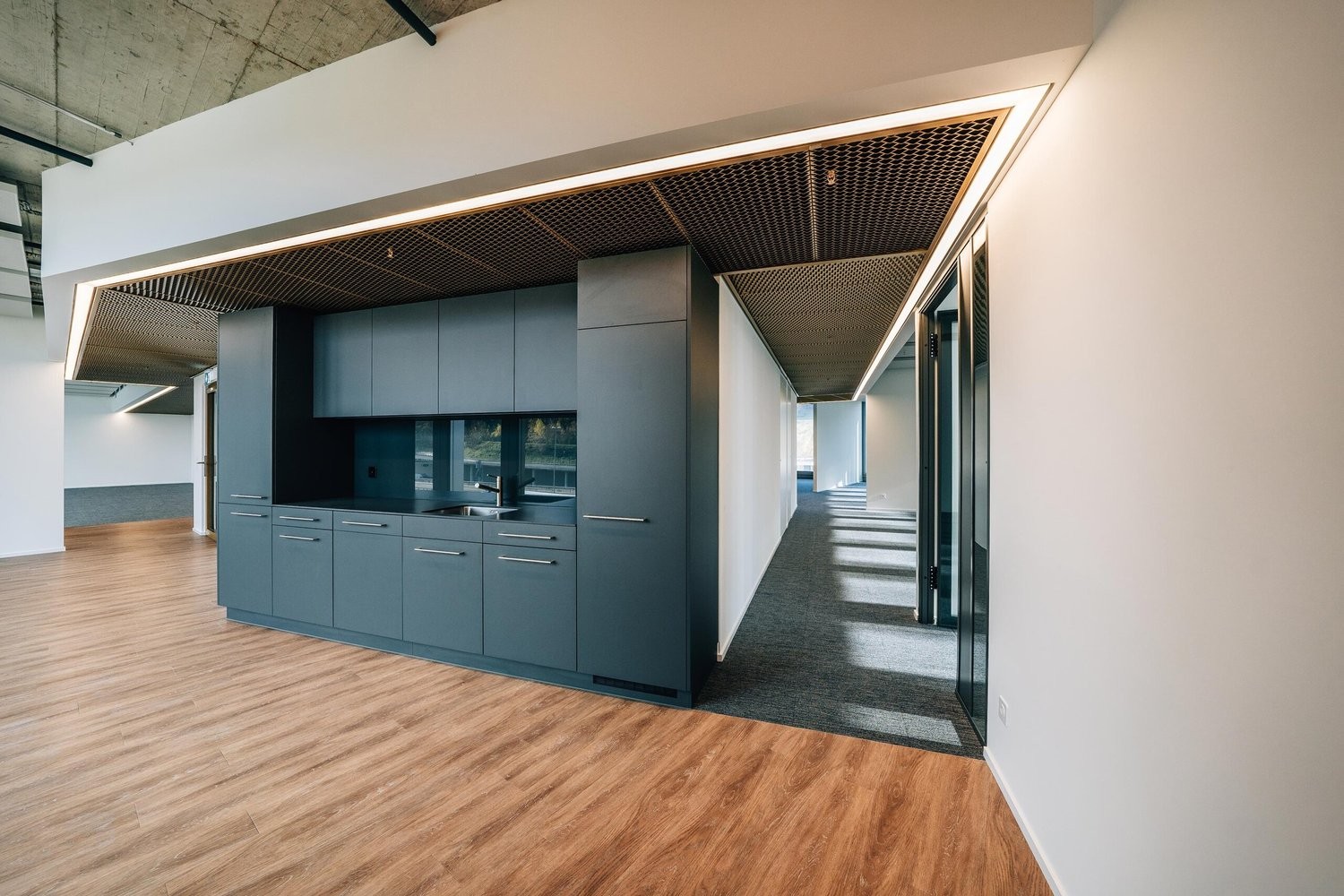 460m² commercial