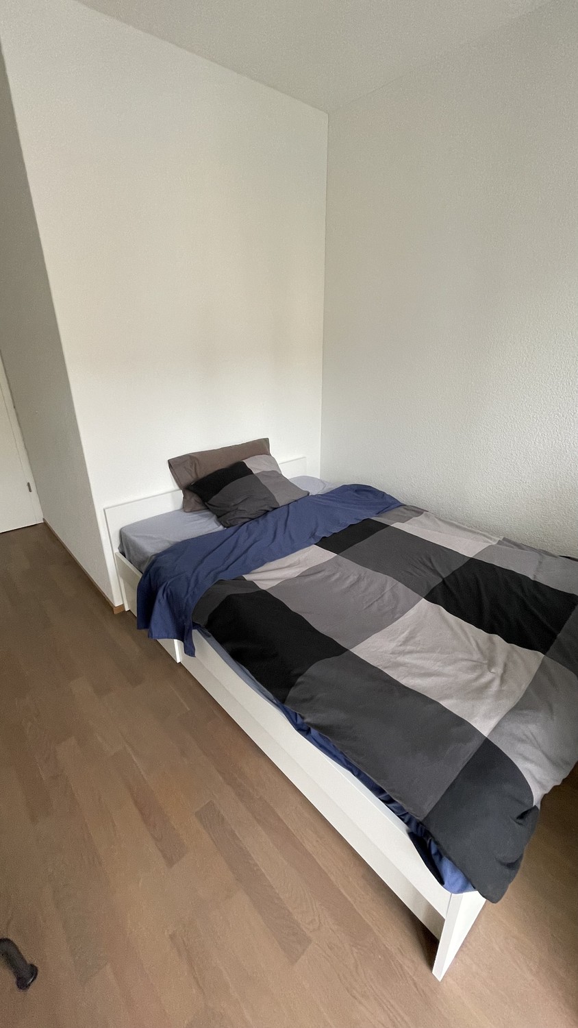 Camera in un appartamento condiviso
