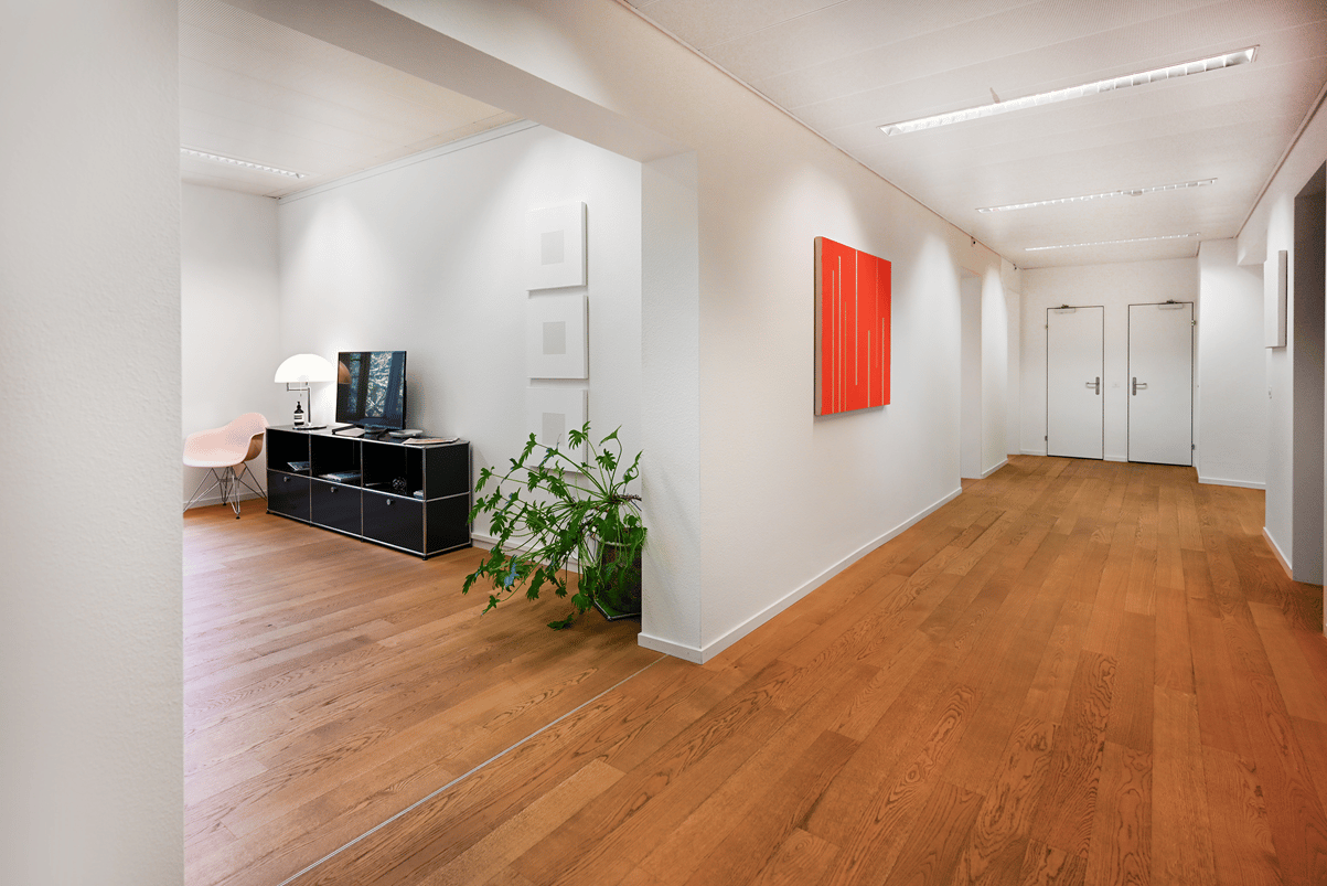 215m² office