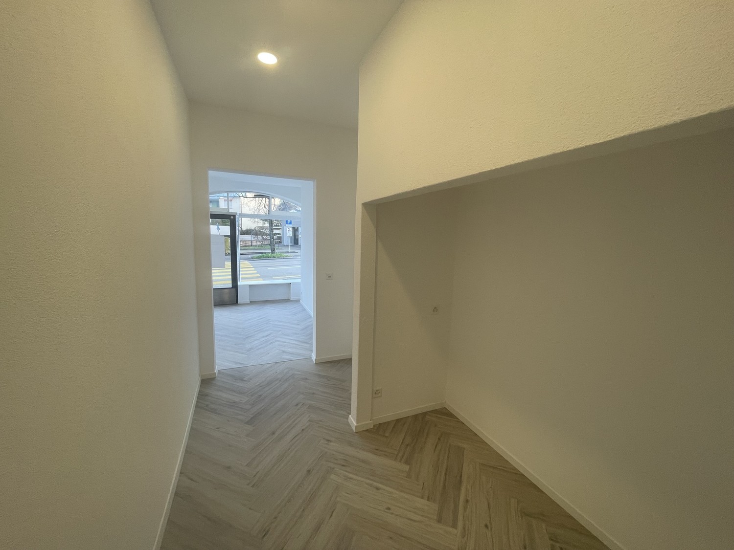 89m² commercial