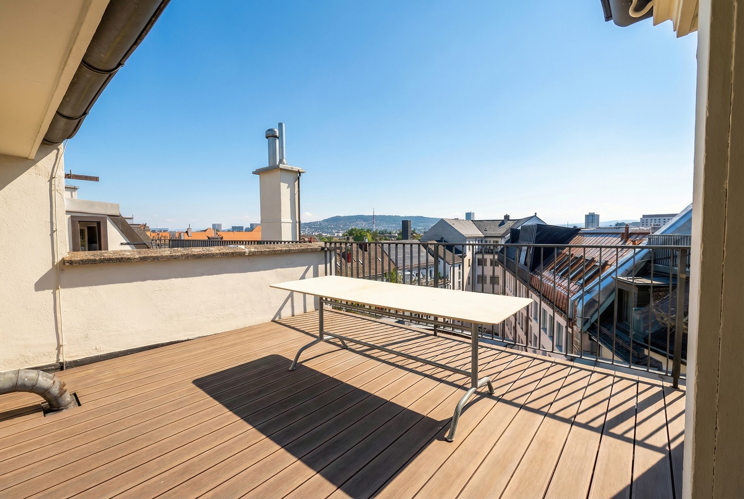 125m² office